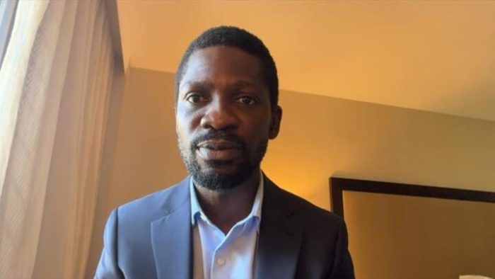 In an interview with FRANCE 24, Ugandan opposition leader Bobi Wine said he intends to return to his country, days after resurfacing in Washington following nearly two months in hiding in Uganda. “I am still under threat,” Wine warned, calling for international sanctions against Ugandan President Yoweri Museveni and his son.