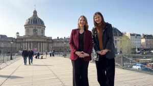 In this edition of French Connections, Genie Godula and Florence Villeminot continue their tour of Paris with a stop in one of the French capital’s oldest and most influential neighbourhoods: the 6th. Le sixième arrondissement has quintessential Left Bank (Rive Gauche) energy. It’s intellectual, romantic, sophisticated and no doubt a little smug, but definitely worth a stop on any visit to Paris. Real Parisians love to argue over whether it’s too touristy, while often secretly adoring it. Join us as we take you on a tour of this iconic and historic district of Paris.