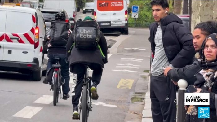 Four delivery drivers’ associations sue Uber and Deliveroo for human trafficking