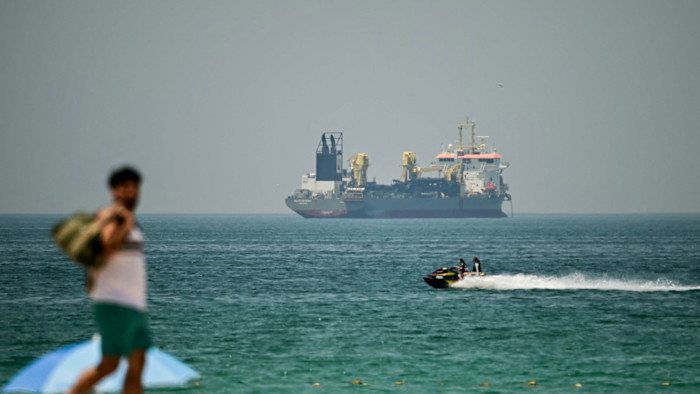 UAE leaves OPEC in blow to oil cartel