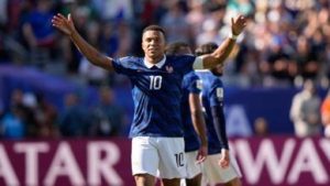 World Cup: France and Kylian Mbappé off to flying start in group L