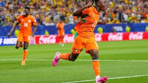 World Cup: Amad Diallo gives Ivory Coast victory over Ecuador
