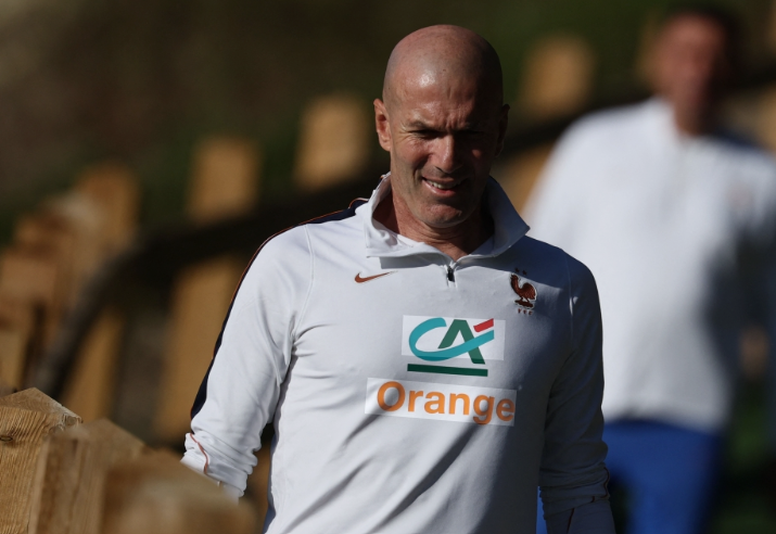 Football: France enter new era with Zinédine Zidane