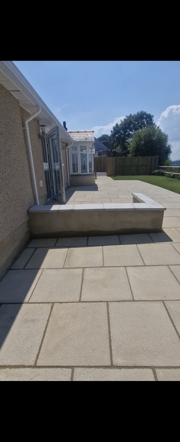 Stuart Jones work photo 7