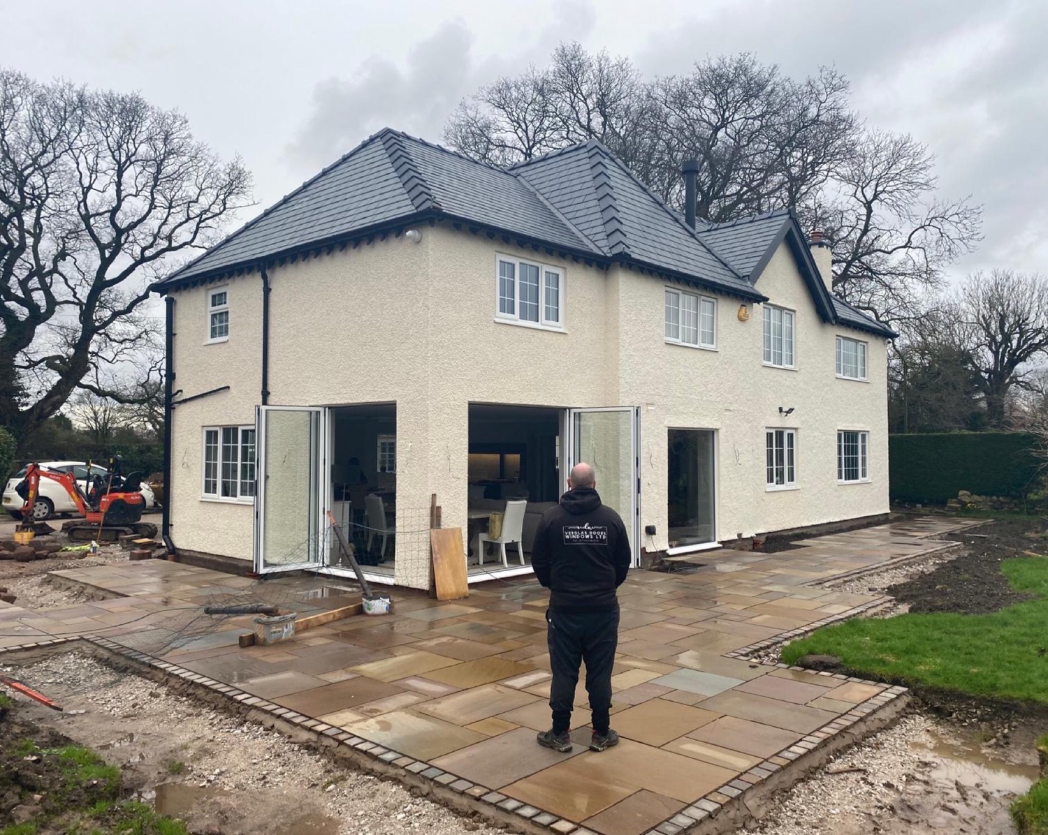 VERGLAS DOORS WINDOWS LTD work photo 1