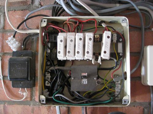Reliable Electricians work photo 4