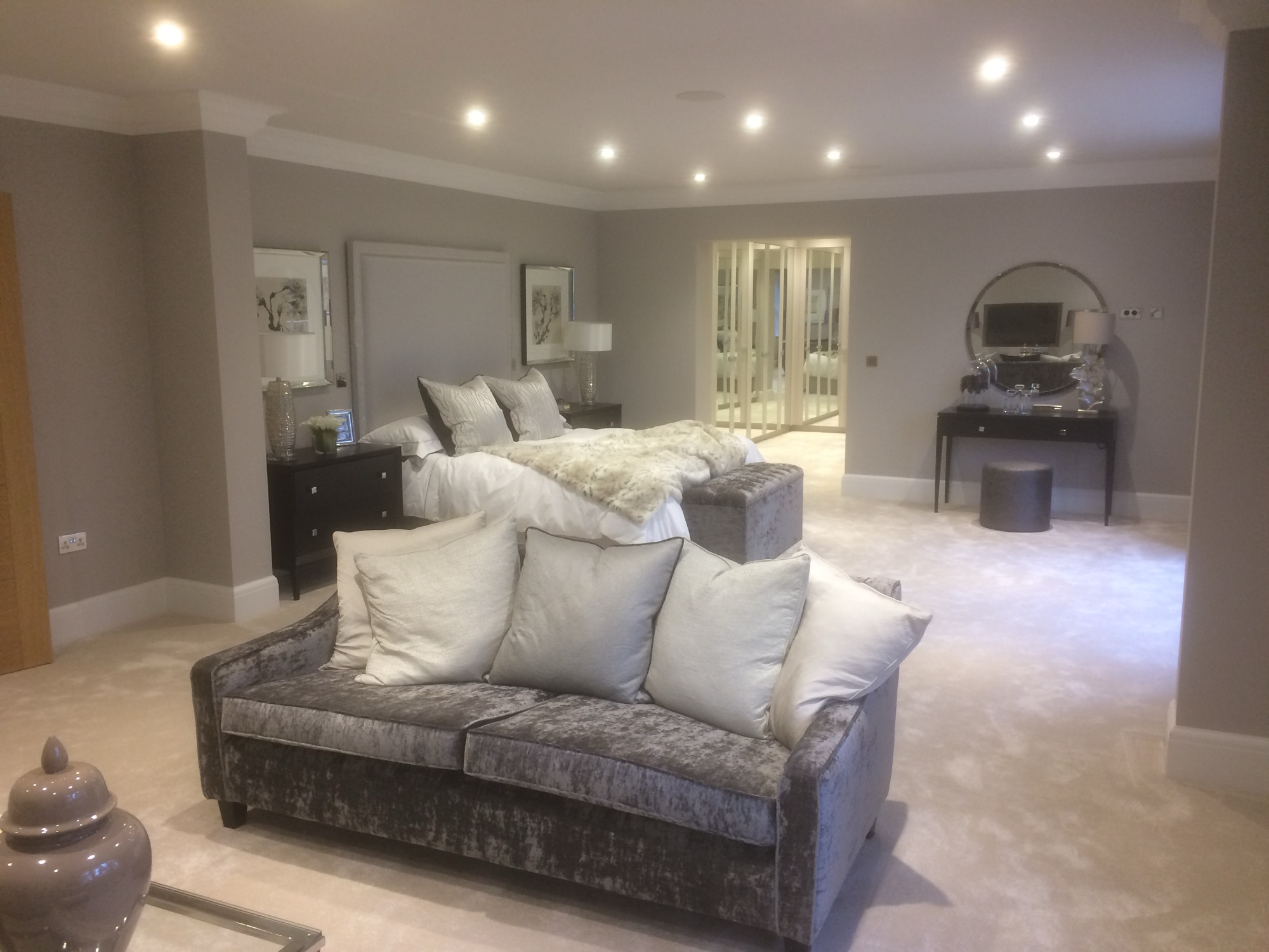 Nigel Dixon Painting & Decorating Services work photo 1