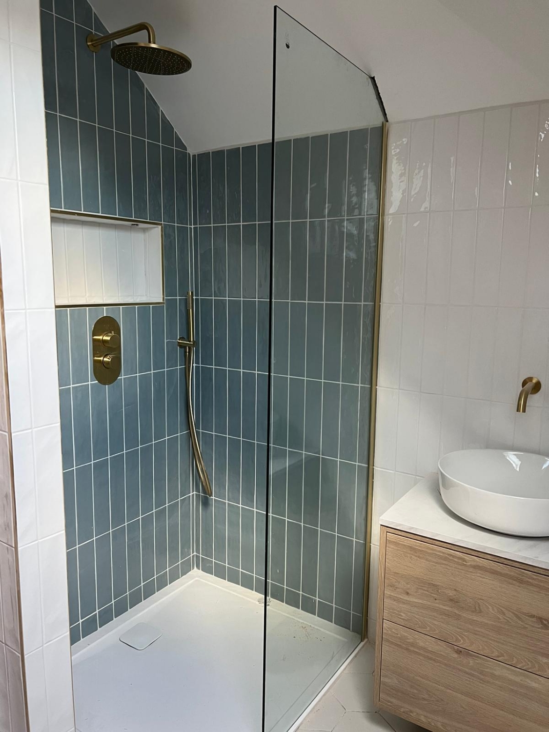 LOUIS WATTS Plumbing Solutions work photo 1