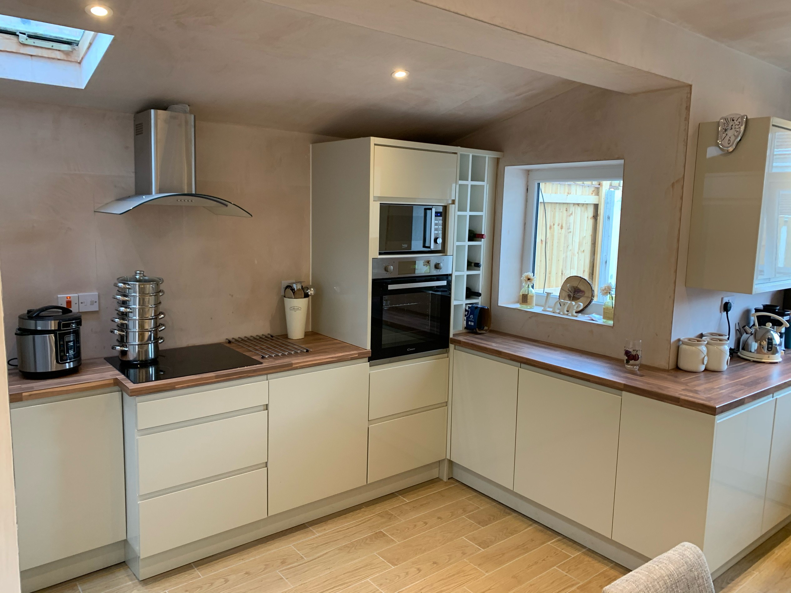 O&C INTERIORS LTD work photo 2