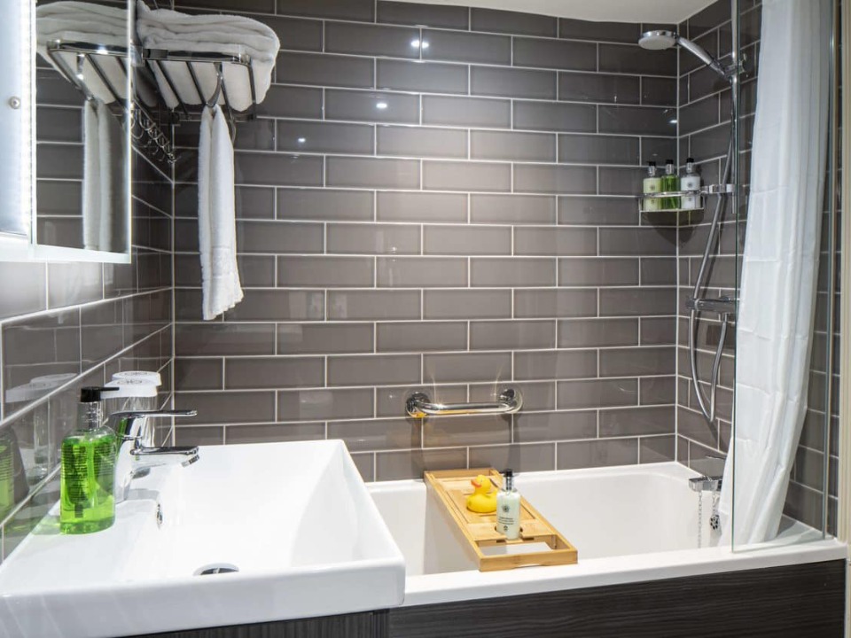 MT Tiling work photo 1