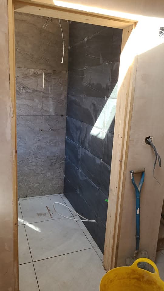 AH BUILDER work photo 4
