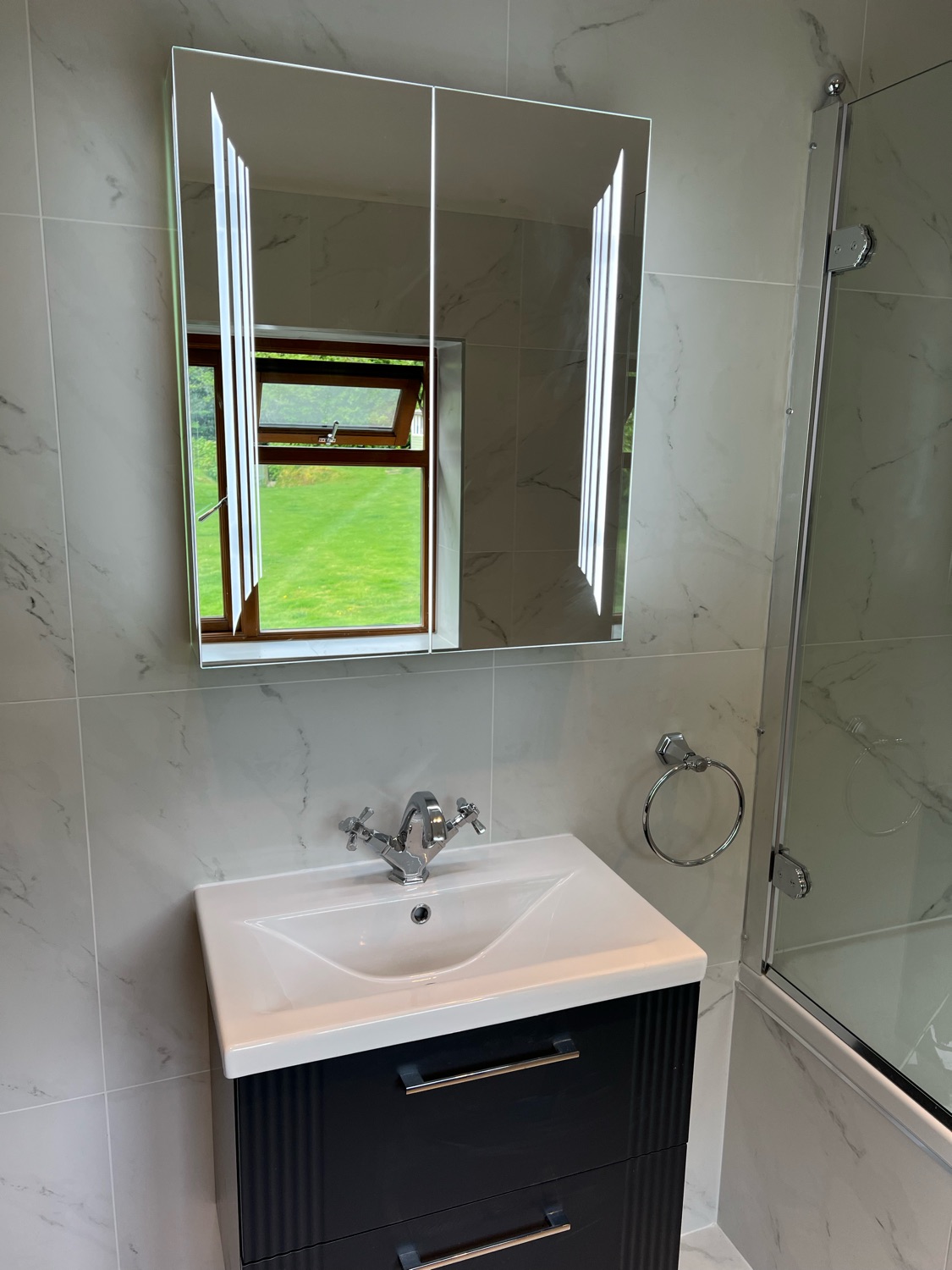 GUS BUILDING GROUP LTD work photo 4