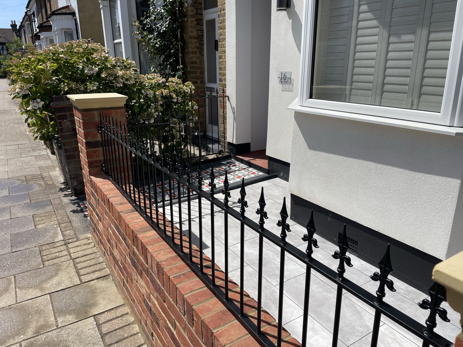 L.A. COAKER BRICKWORK AND CONSTRUCTION LTD work photo 1