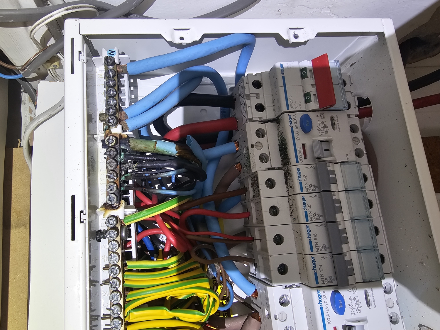 Barratt Electrical Services LTD work photo 1