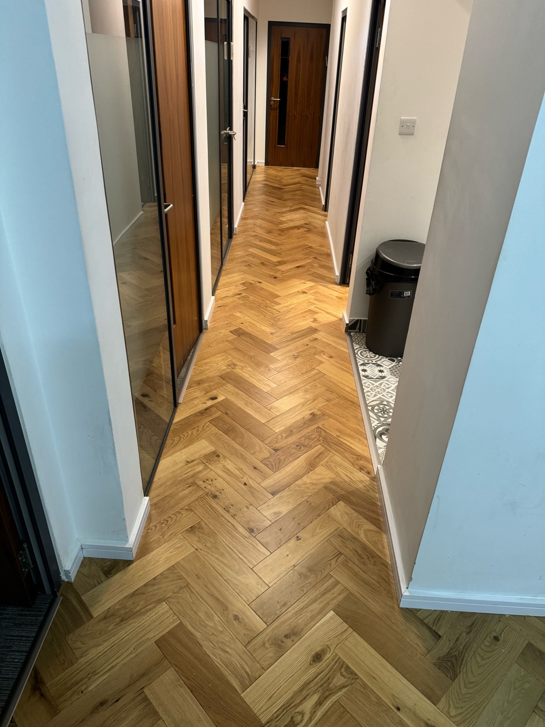 LUXE CARPET AND FLOORING LTD work photo 4