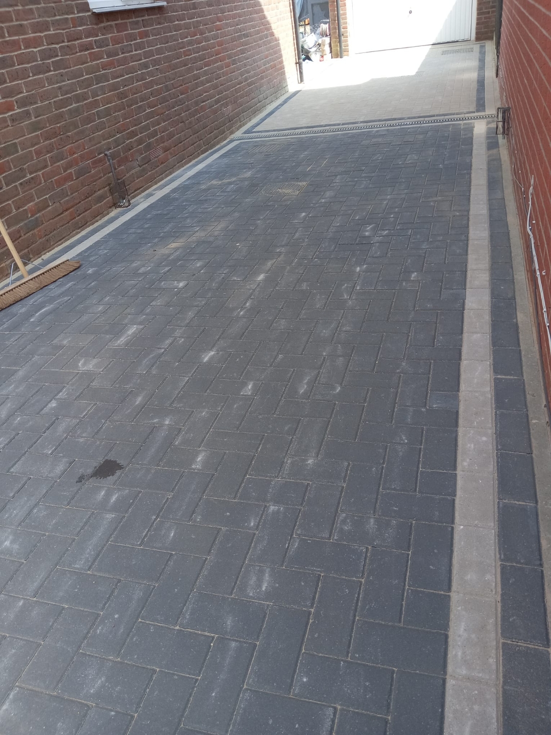ALEX AND SONS LANDSCAPING, BUILDING AND GARDENING SERVICES work photo 3