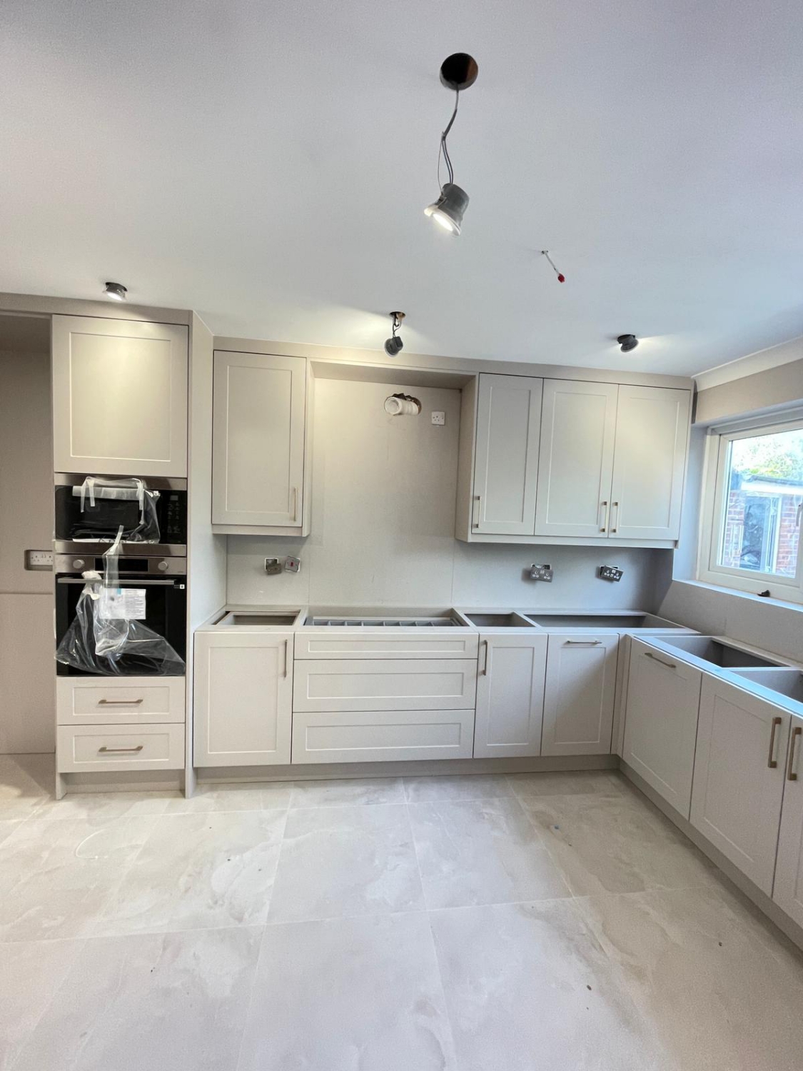 DGR BEDROOM & KITCHEN LTD work photo 4
