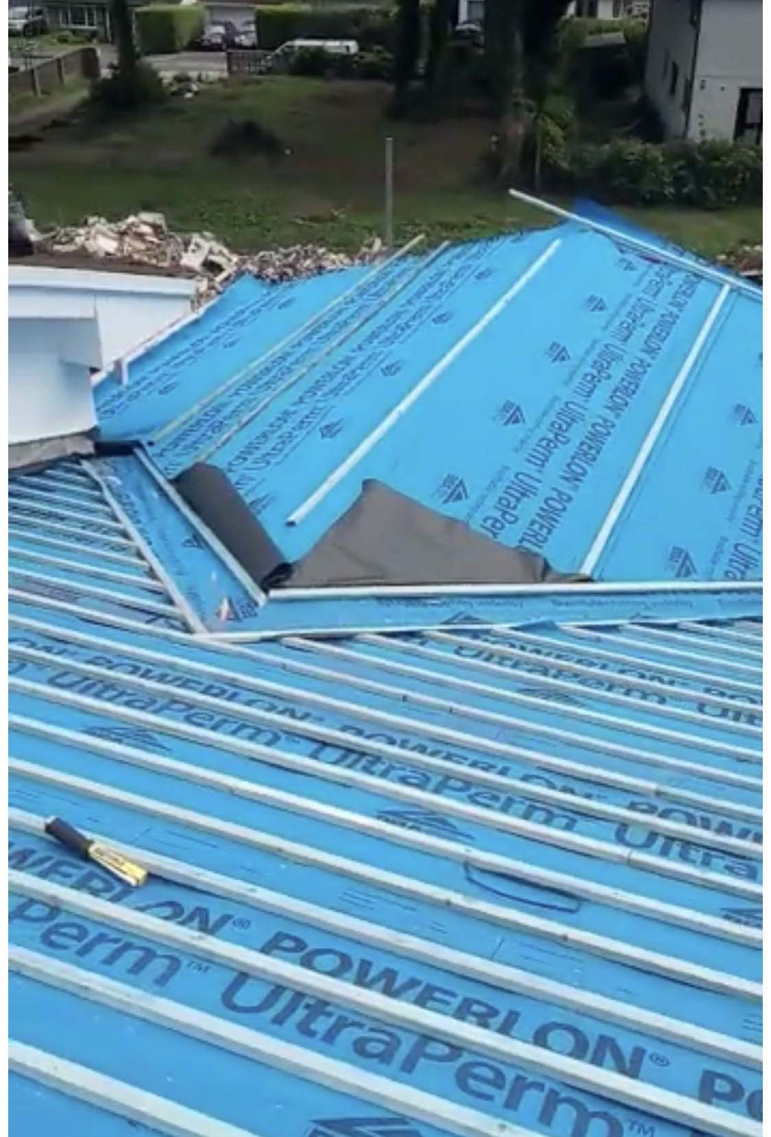 KM BUILDING AND ROOFING LTD work photo 4
