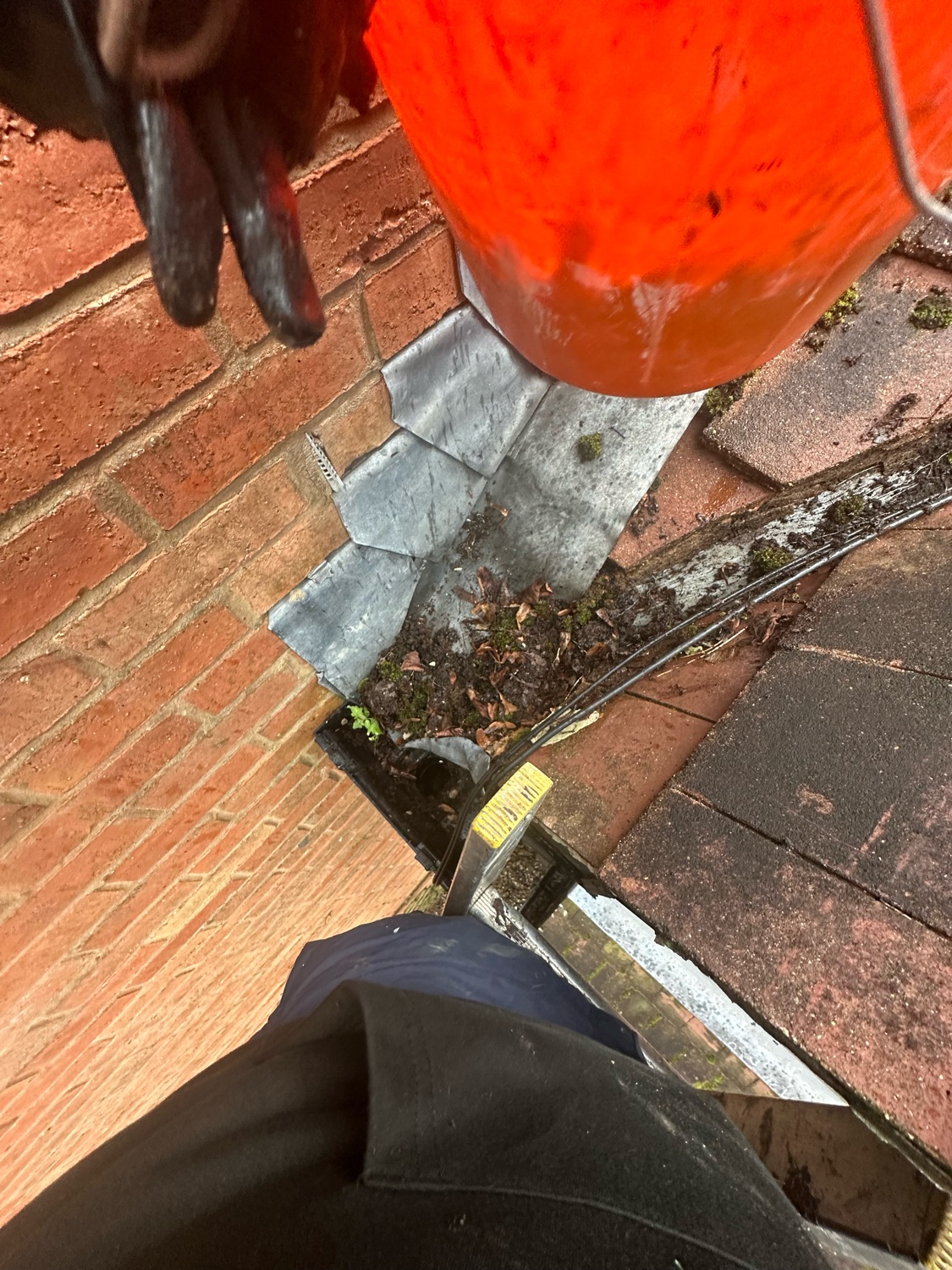 D&F Safe & Secure Roofing work photo 4