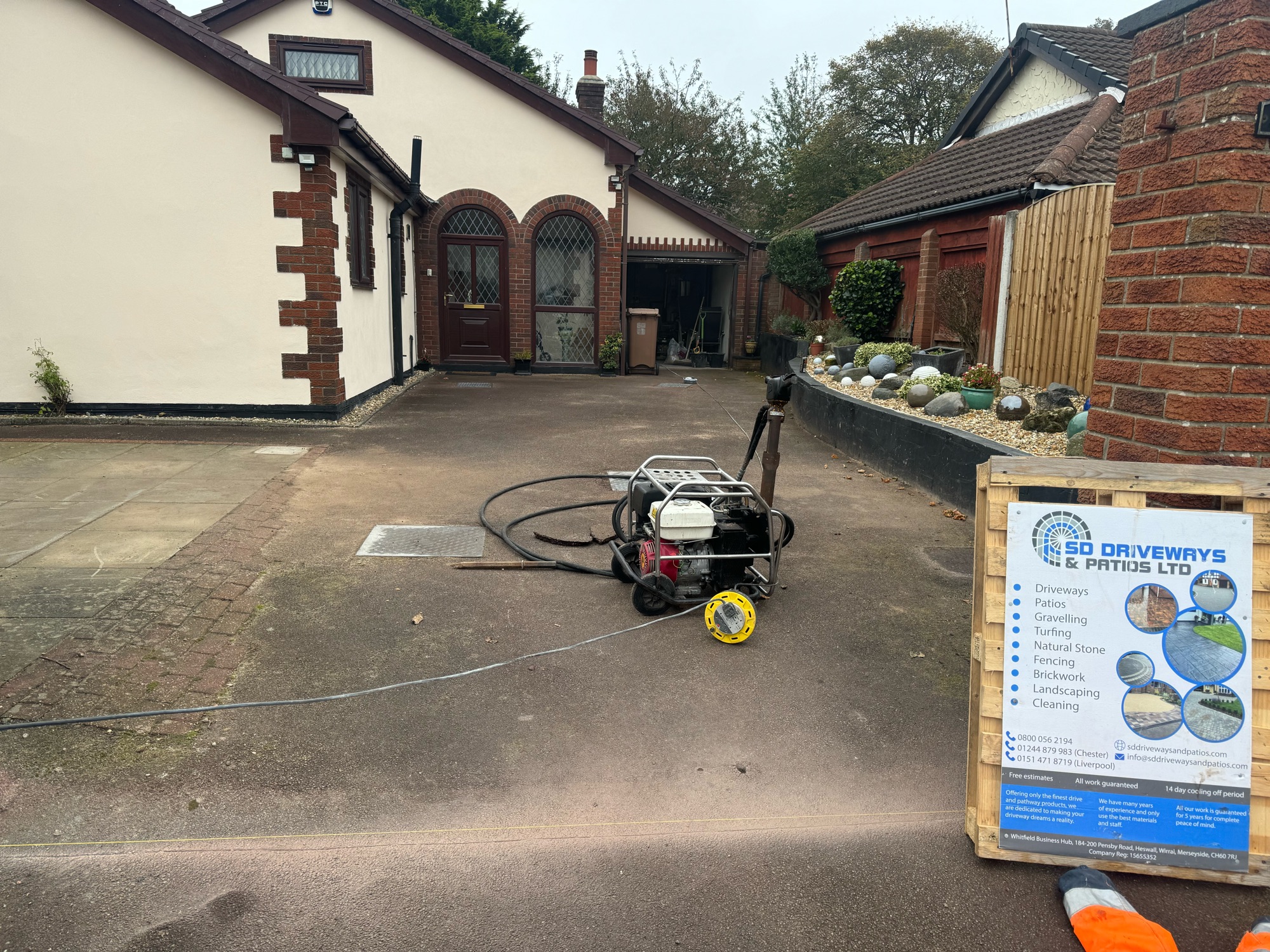 SD DRIVEWAYS & PATIOS LTD work photo 2