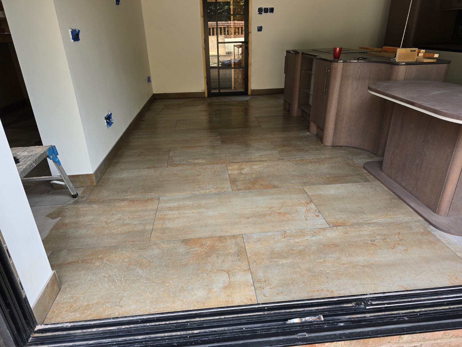 Ovi Tiling Ltd work photo 4