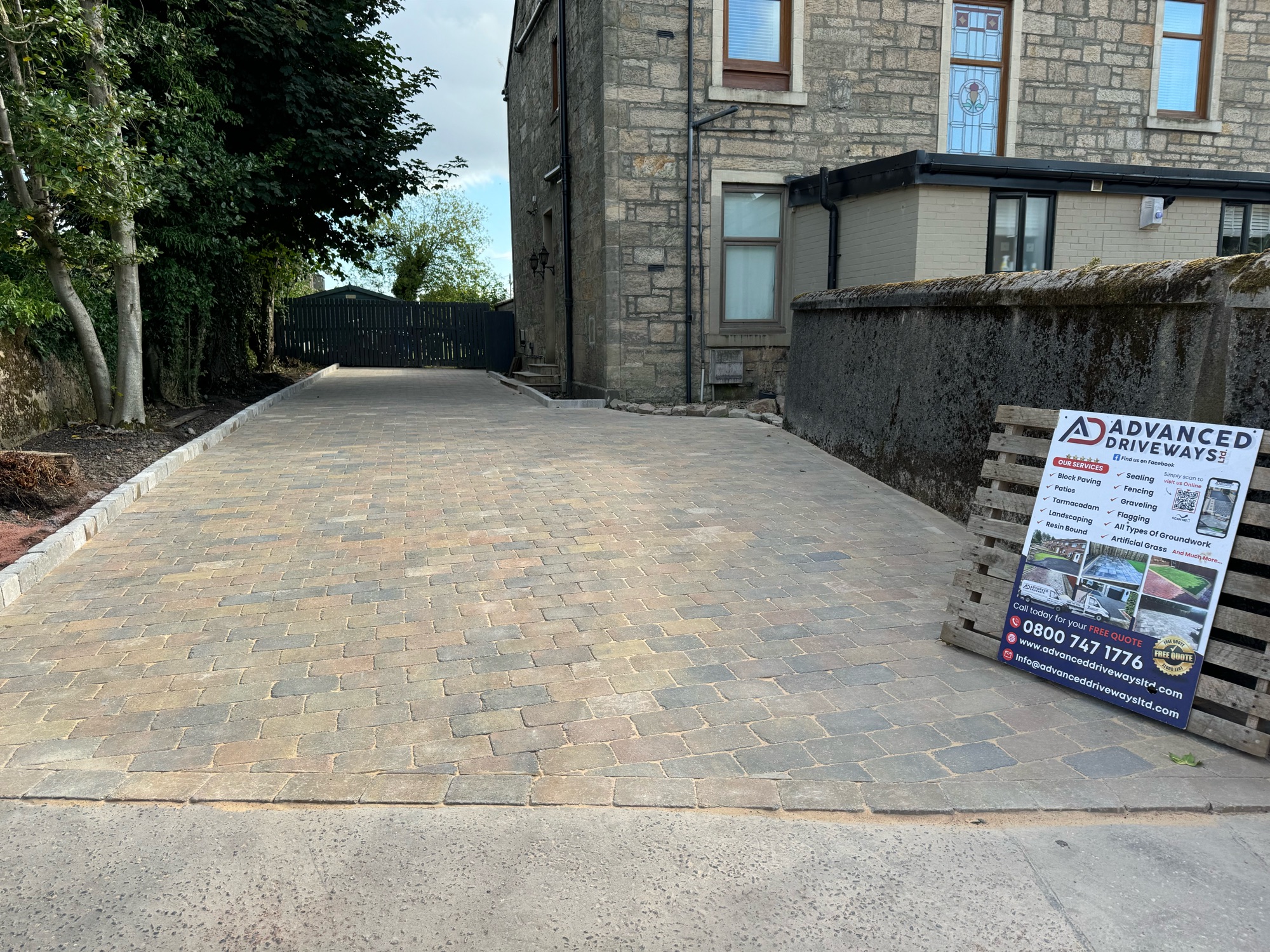 ADVANCED DRIVEWAYS LTD work photo 4