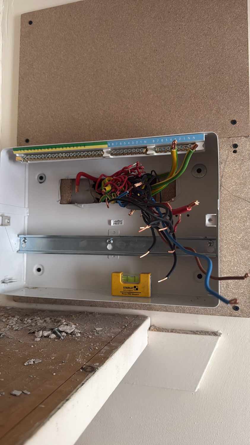 DAVO electrical work photo 1