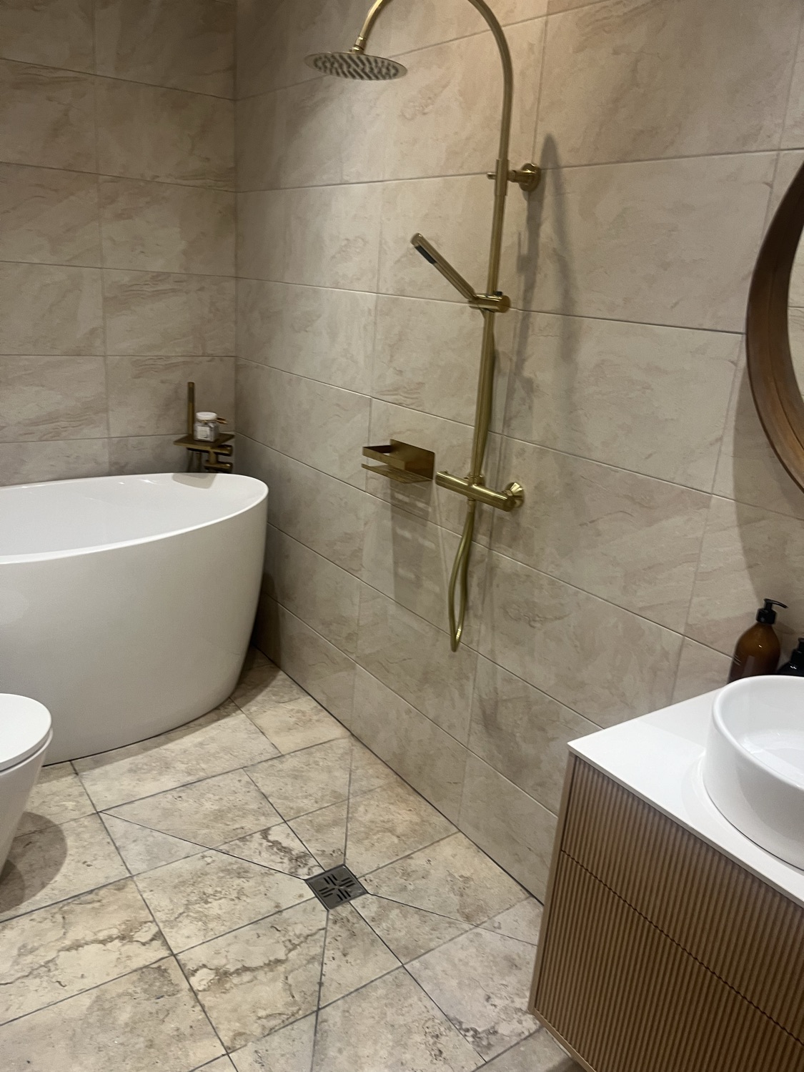 Bespoke property renovation work photo 4