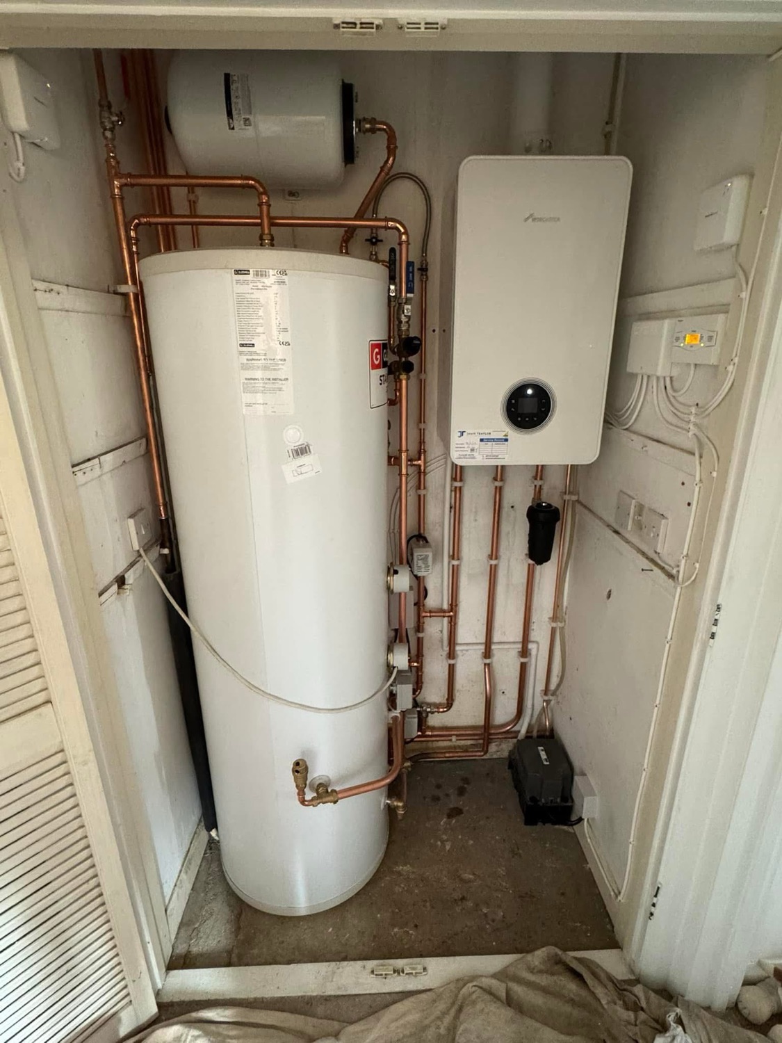 Assist Plumbers work photo 3