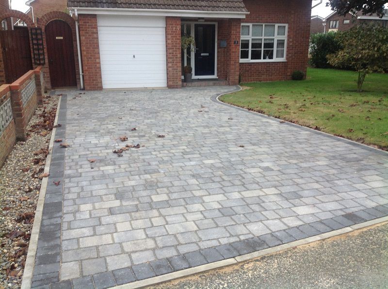 Hansons Drives & Patios work photo 1