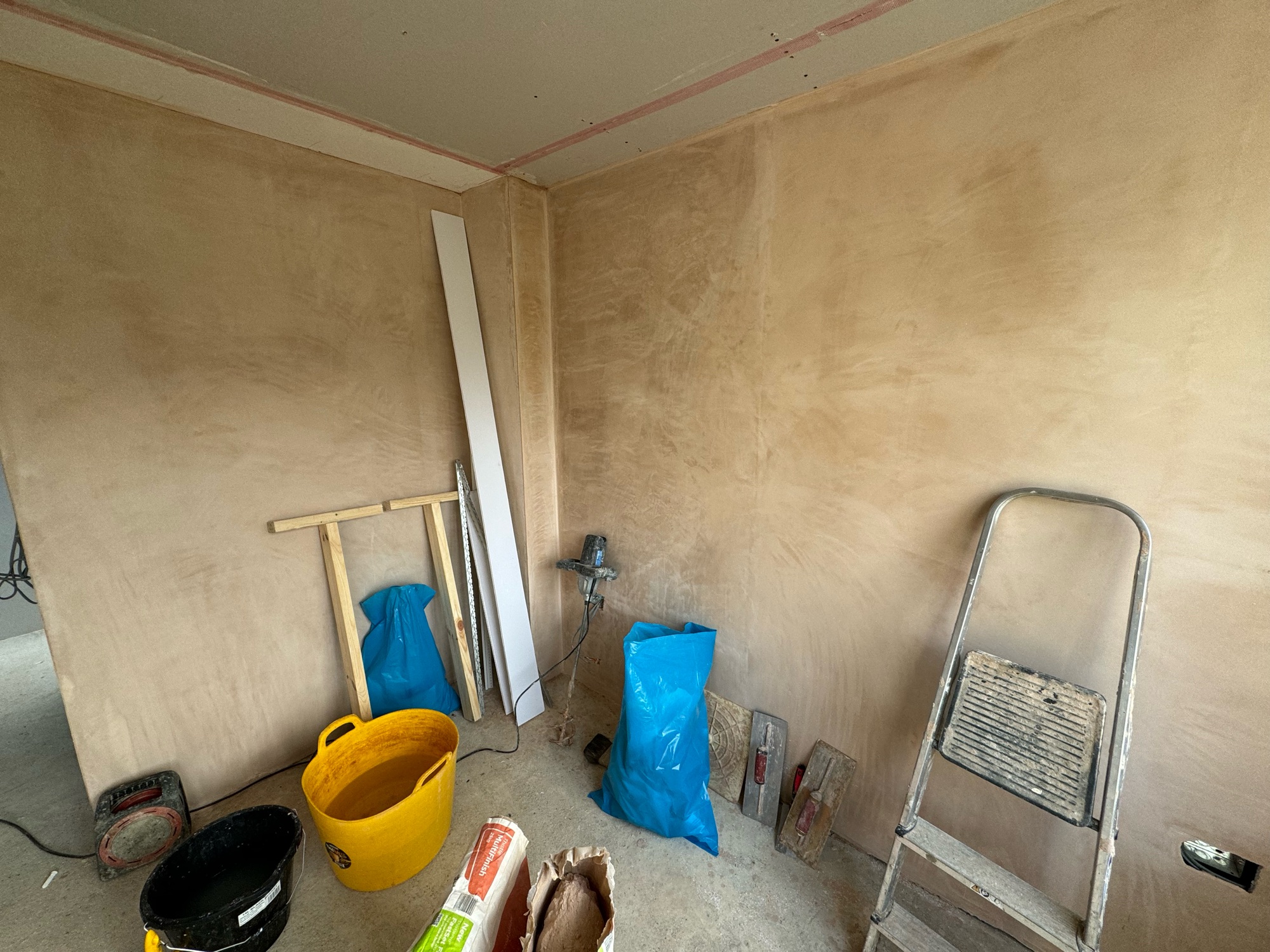 D & Y Building work photo 2