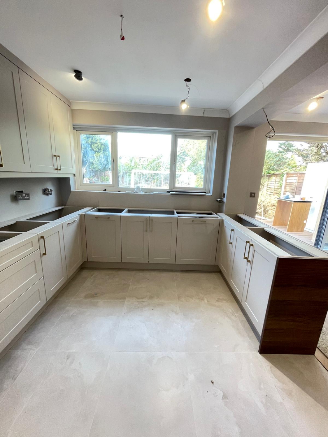 DGR BEDROOM & KITCHEN LTD work photo 3