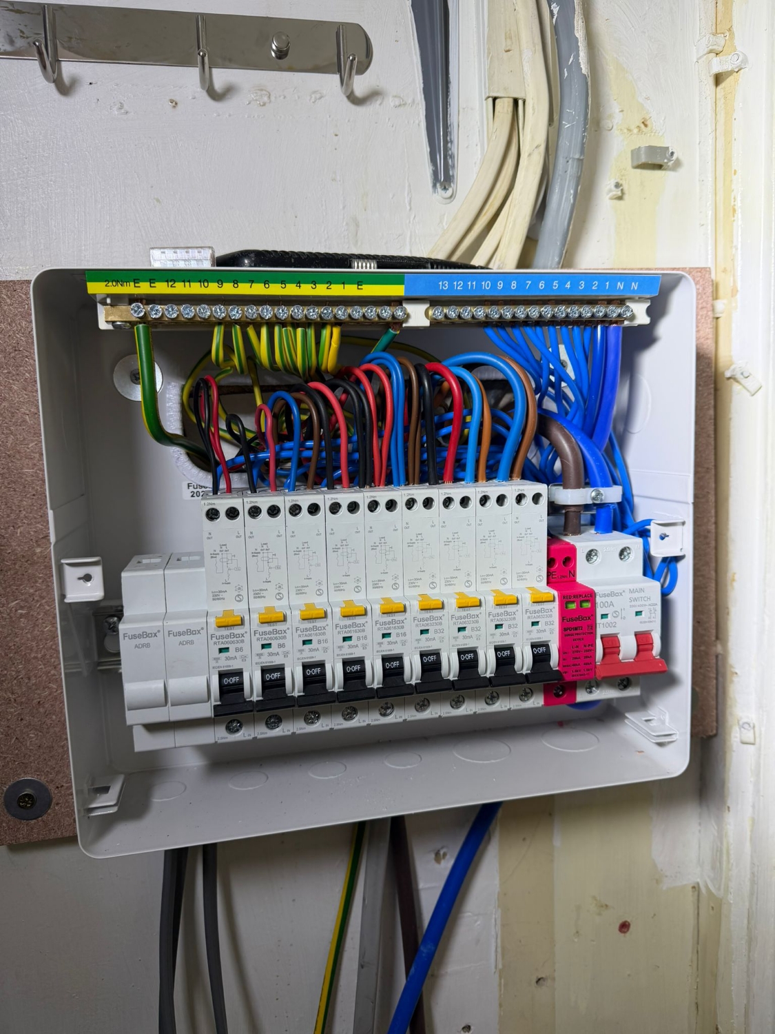 DAVO electrical work photo 4