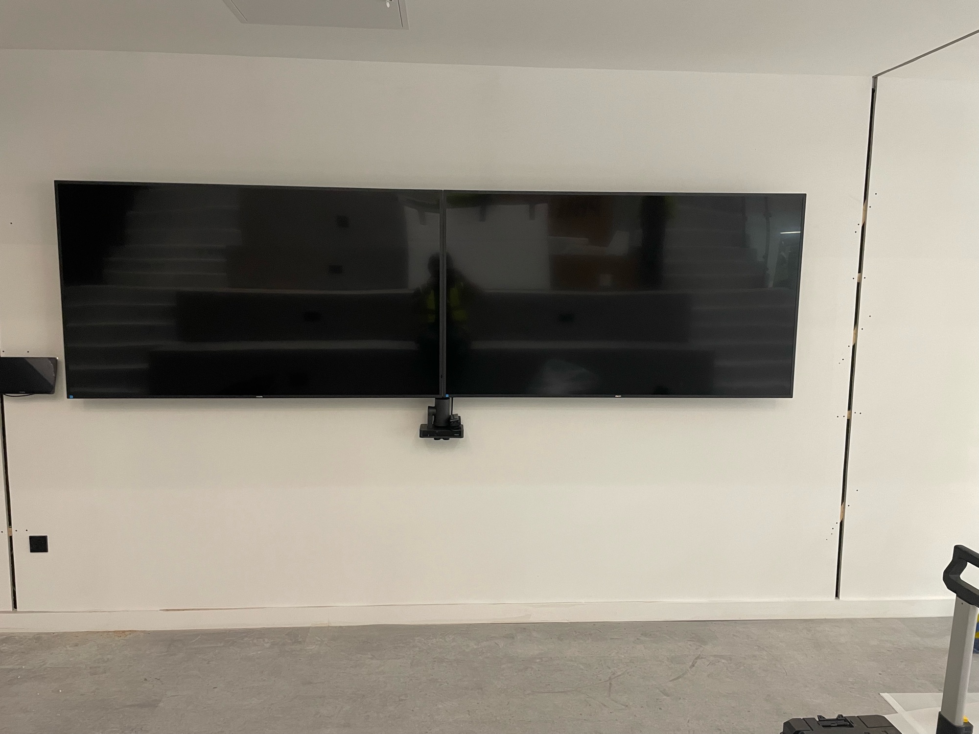 Connecti-Fi Installations work photo 4
