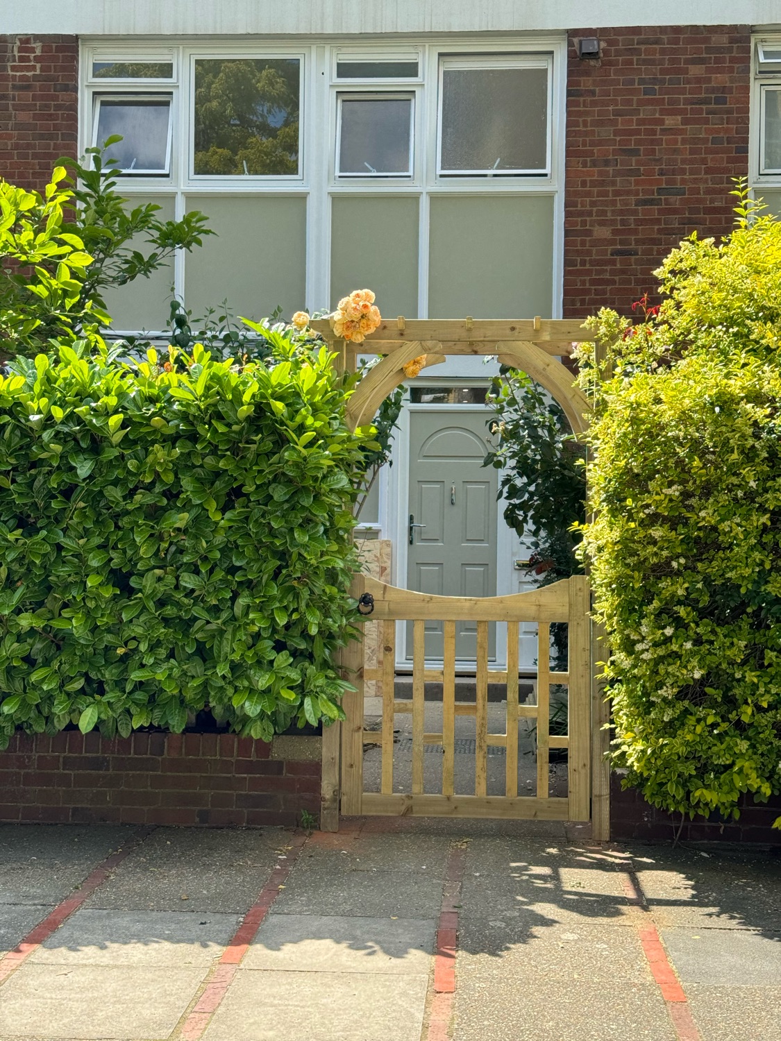 LUXE INTERIOR DESIGN GROUP LTD work photo 3