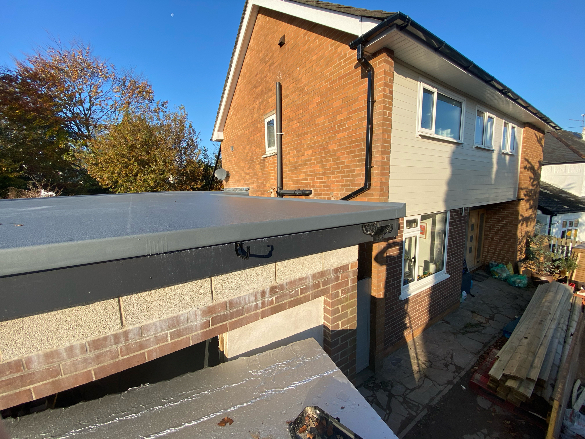 Lea's Electrical Property Maintenance Services work photo 1