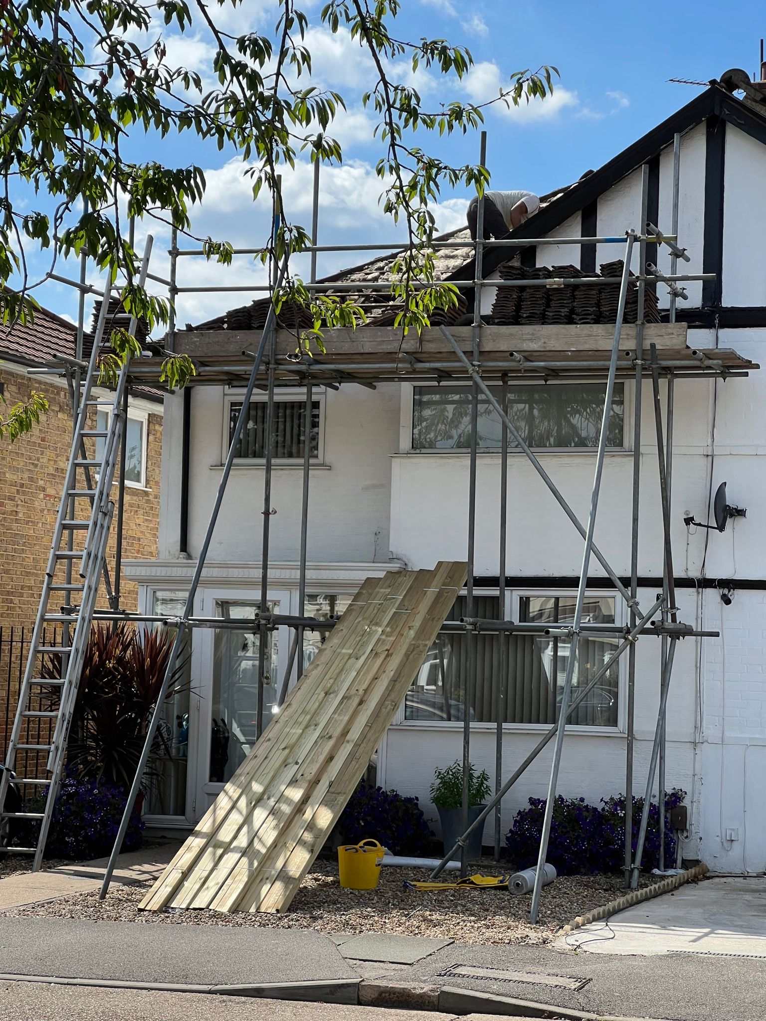 Master Craft Roofing Solutions Ltd work photo 1