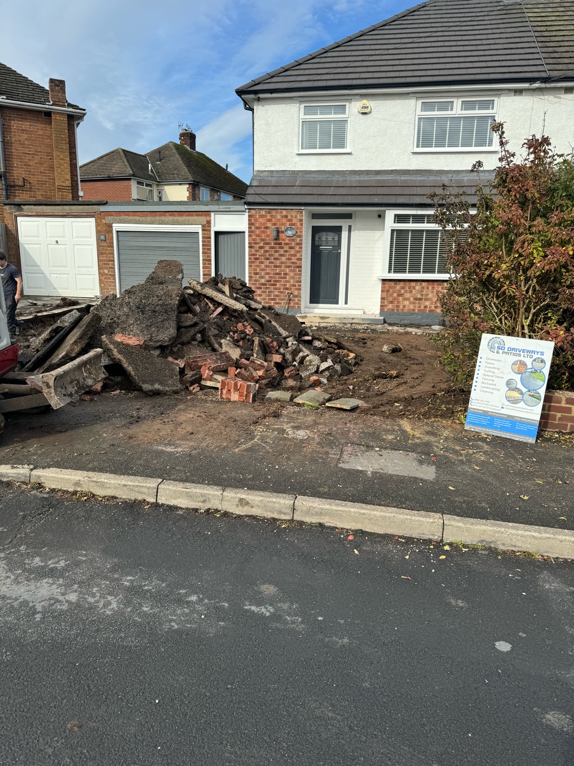 SD DRIVEWAYS & PATIOS LTD work photo 1