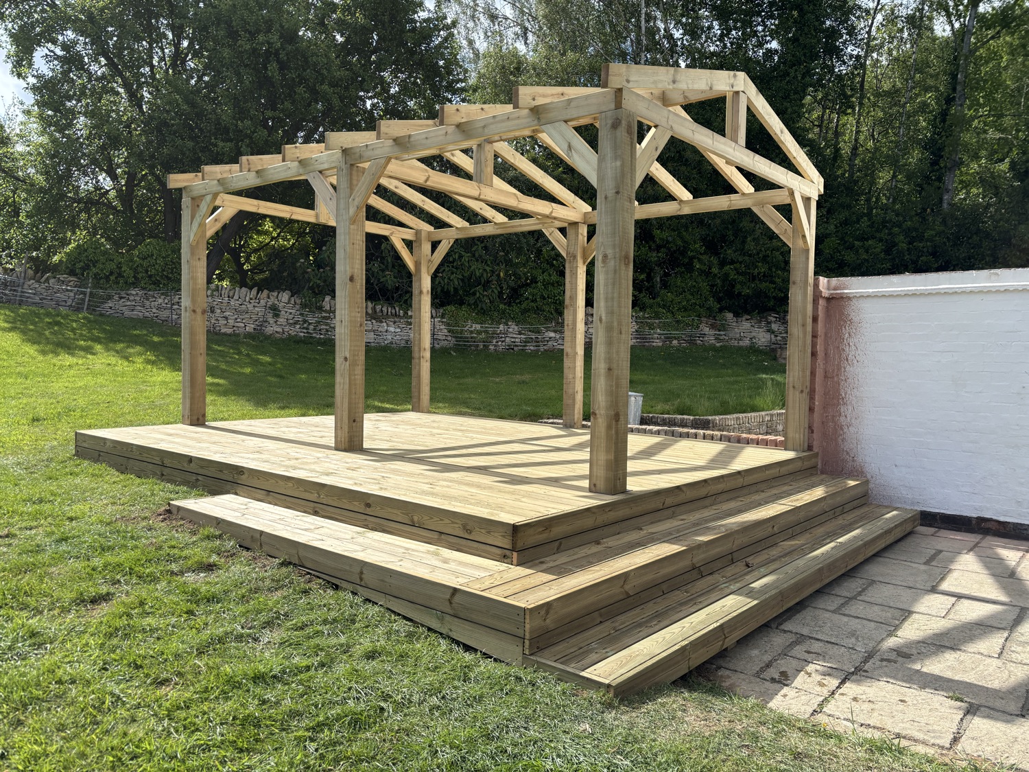 KNIGHT SOLUTIONS BUILDING & LANDSCAPING LTD work photo 4