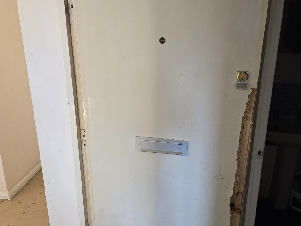 Lockforce Locksmith Epsom work photo 3