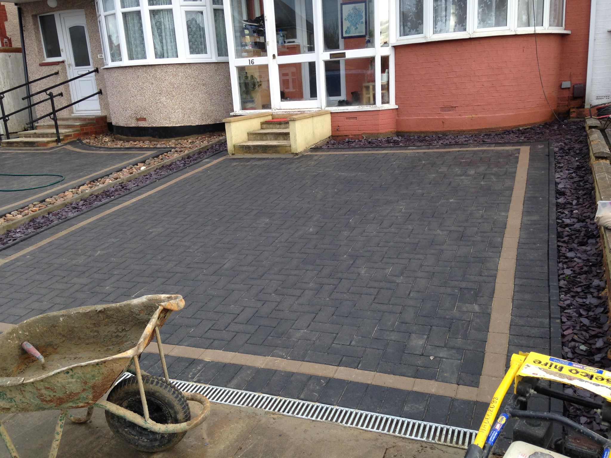 PASM Fencing & Landscaping work photo 4