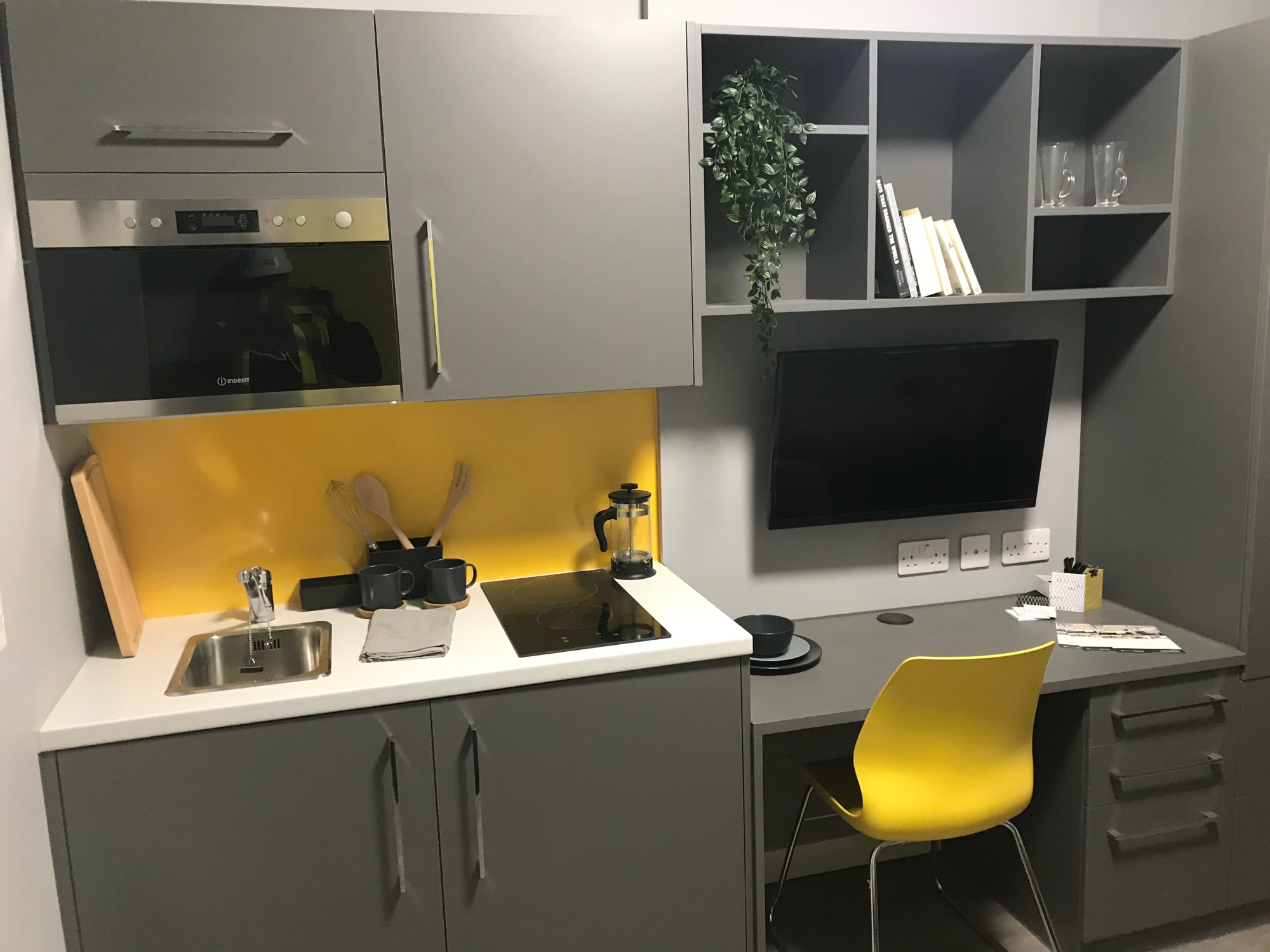 AK Kitchens and Joinery work photo 1