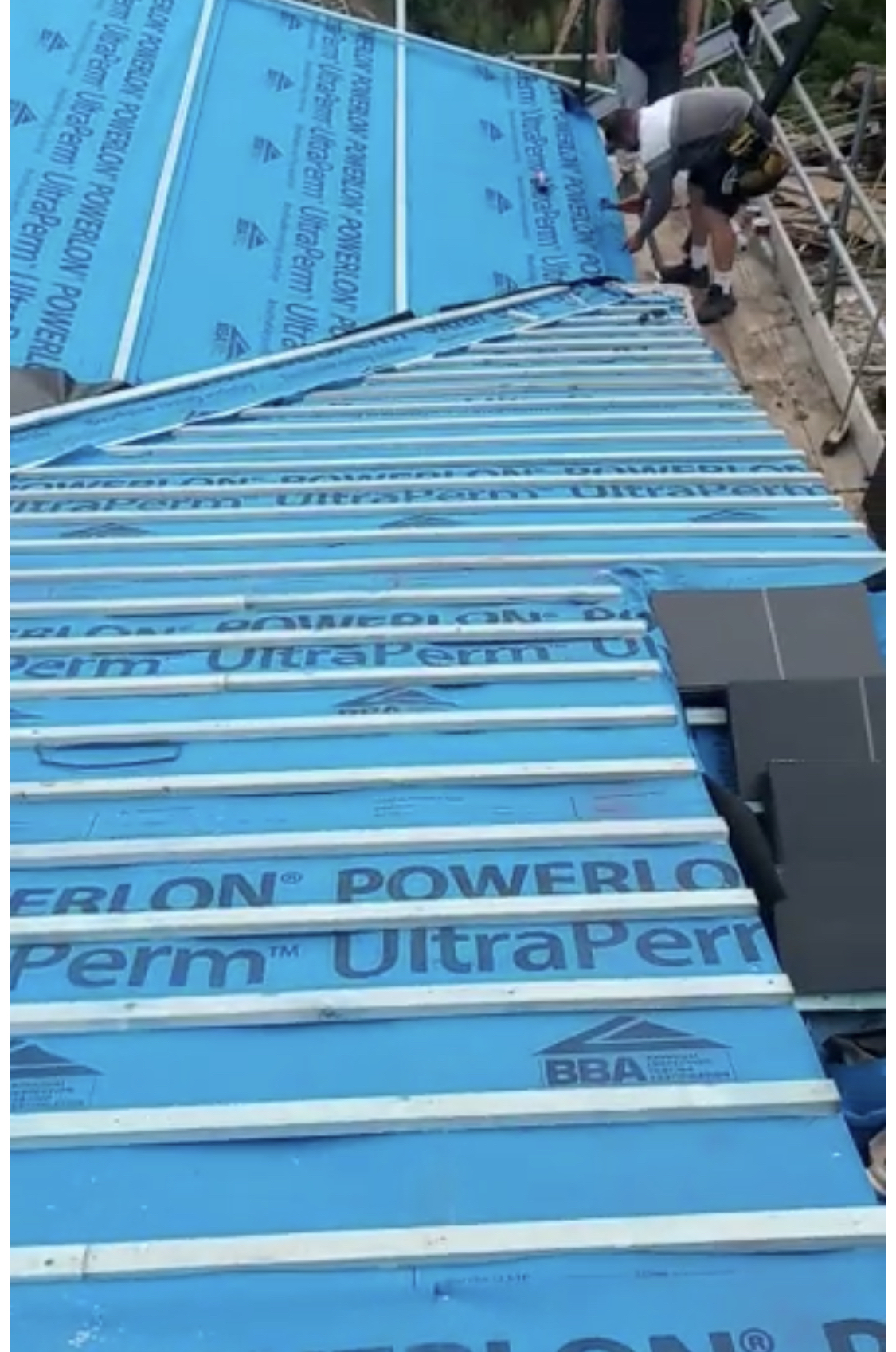 KM BUILDING AND ROOFING LTD work photo 3