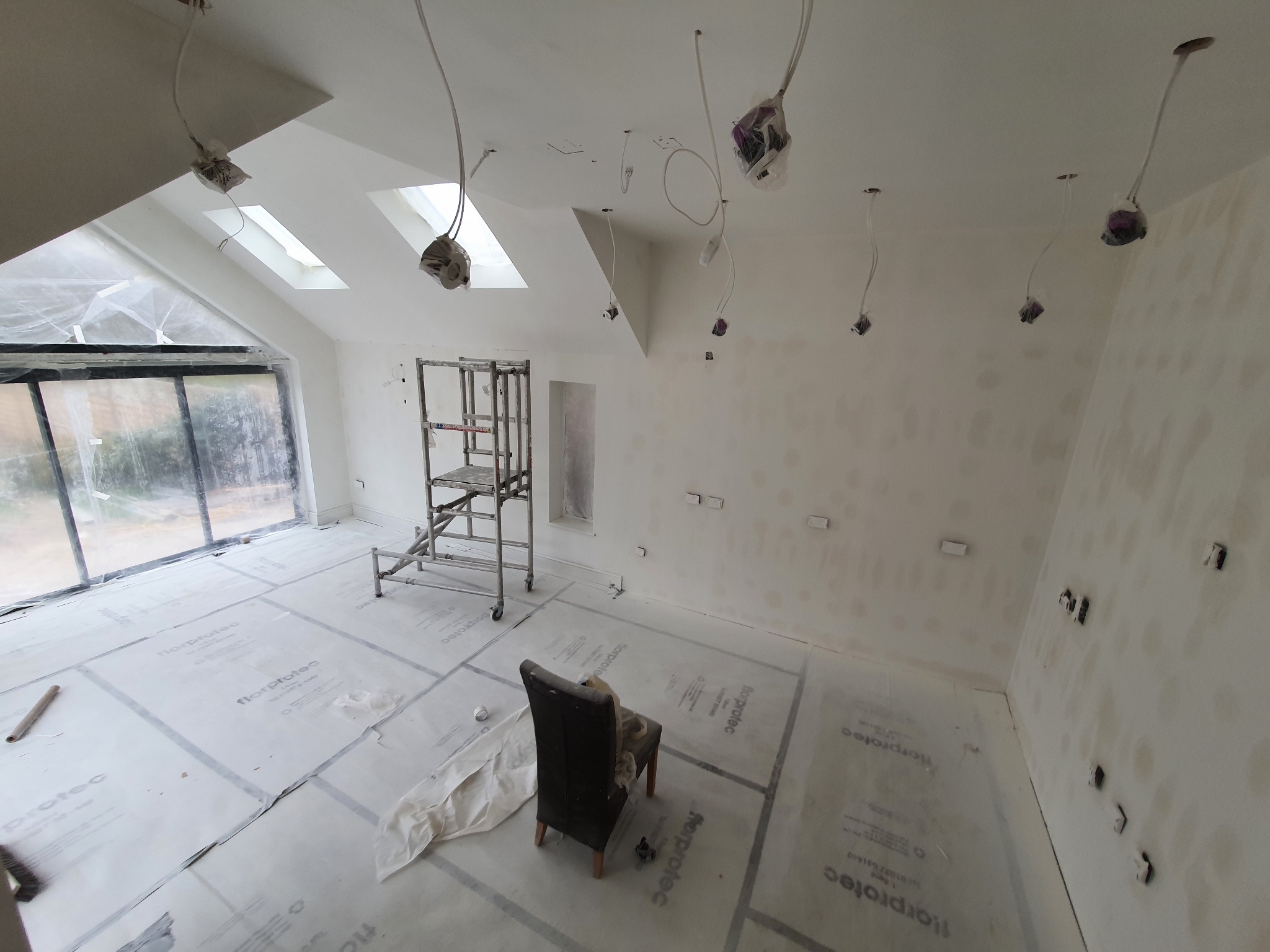 KR TOP DECORATOR work photo 3