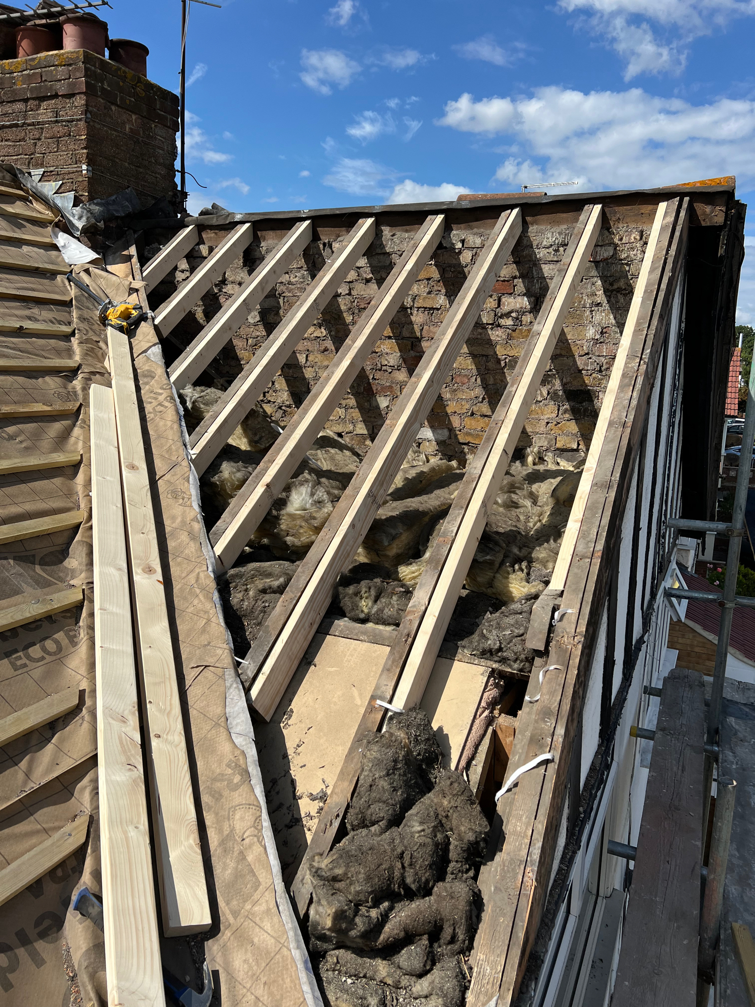 Master Craft Roofing Solutions Ltd work photo 2