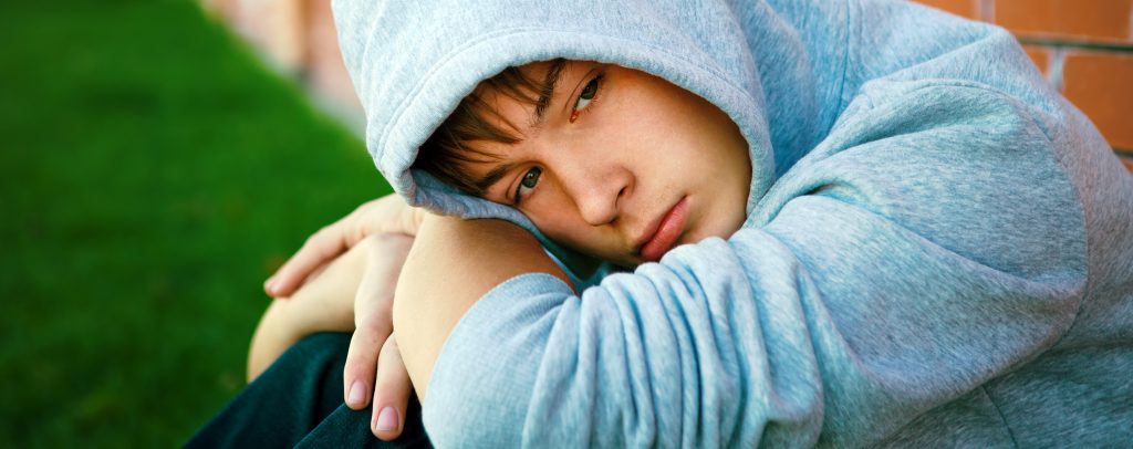 traurig_junge_teenager_pubertaet
