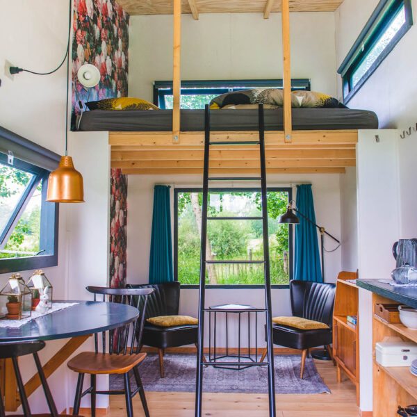 Hip interieur van een van de accommodaties op de camping