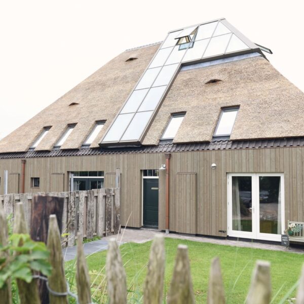 Stolpboerderij met appartementen