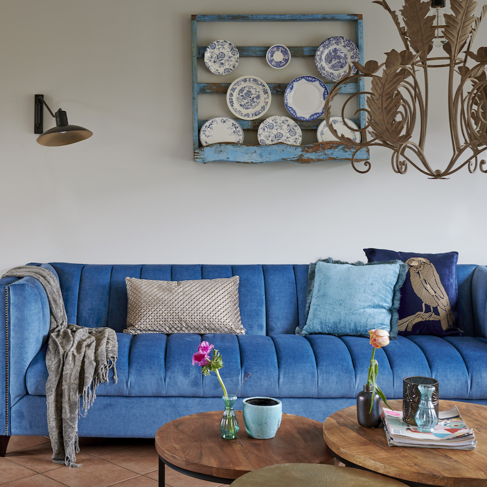 Zithoek met een comfortabele bank.