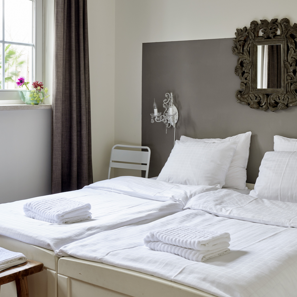 Sfeervol overnachten in een van de slaapkamers in het vakantiehuis